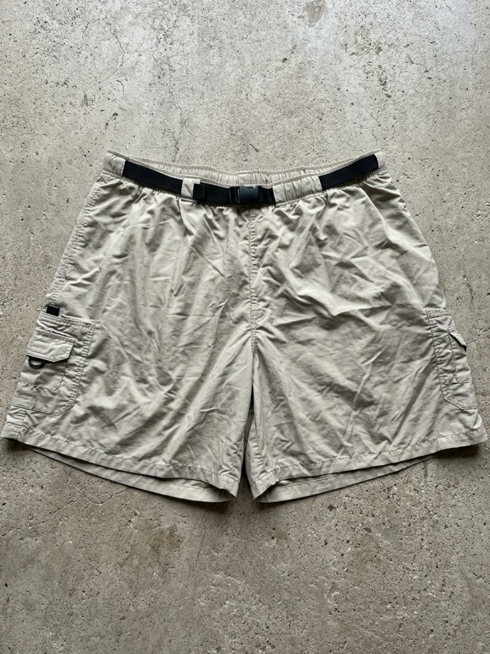Columbia Women's Beige Cargo Shorts with Black Web Belt Size XL